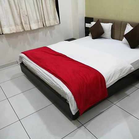 Hotel Best Velly กันตินาการ์ ภายนอก รูปภาพ