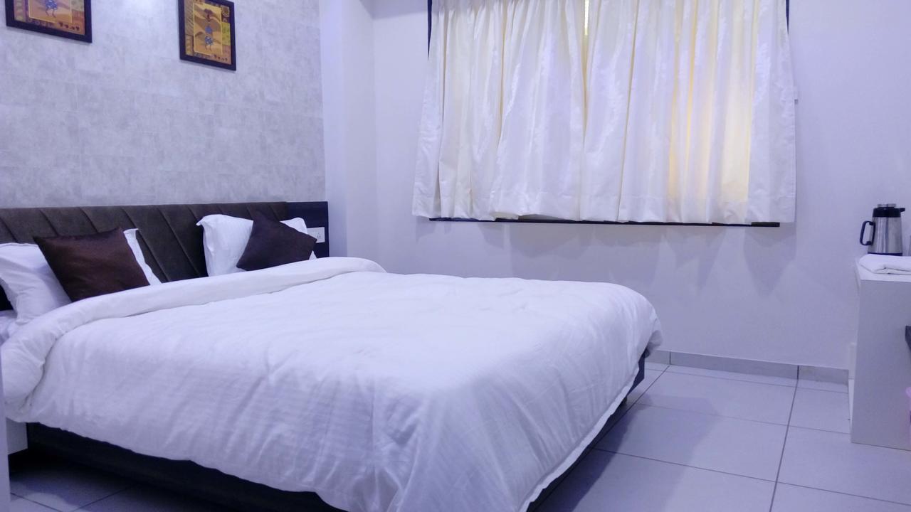Hotel Best Velly กันตินาการ์ ภายนอก รูปภาพ