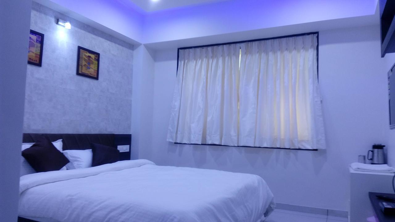 Hotel Best Velly กันตินาการ์ ภายนอก รูปภาพ