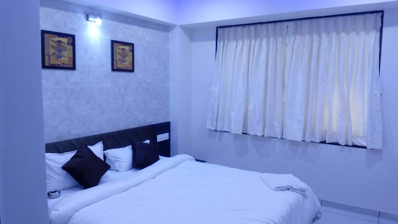 Hotel Best Velly กันตินาการ์ ภายนอก รูปภาพ